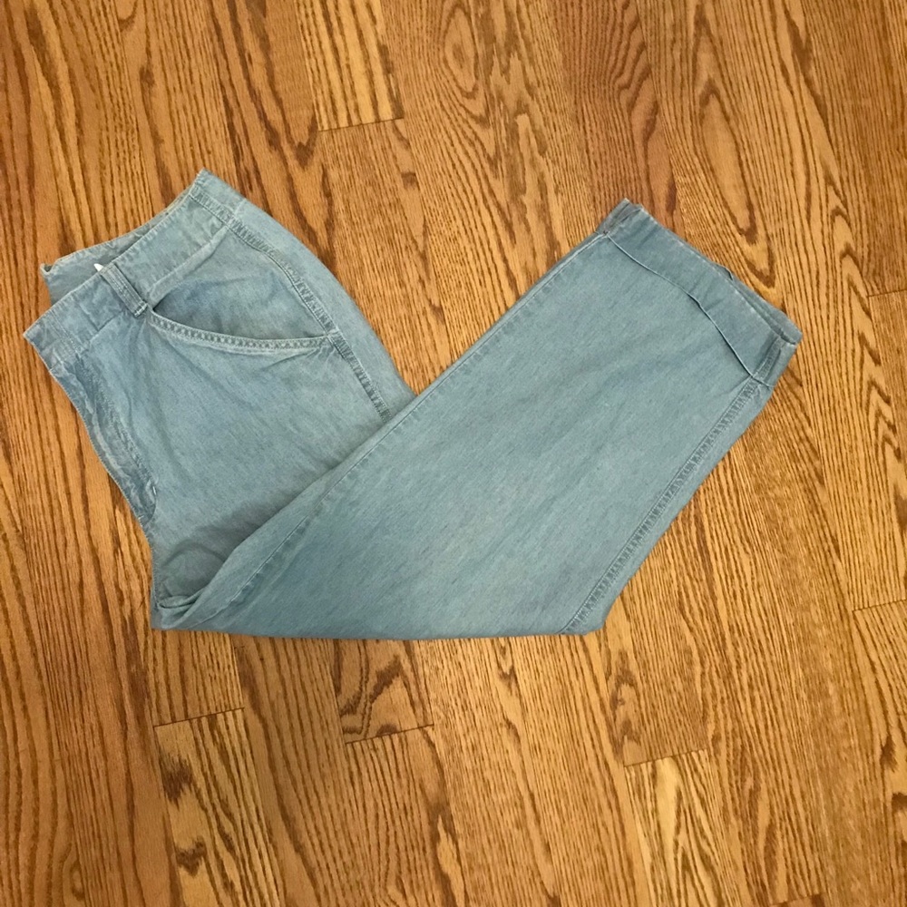 Liz Claiborne’s Capri
